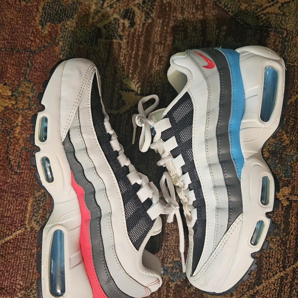 Nike Air Max 95 Sneakers✨️